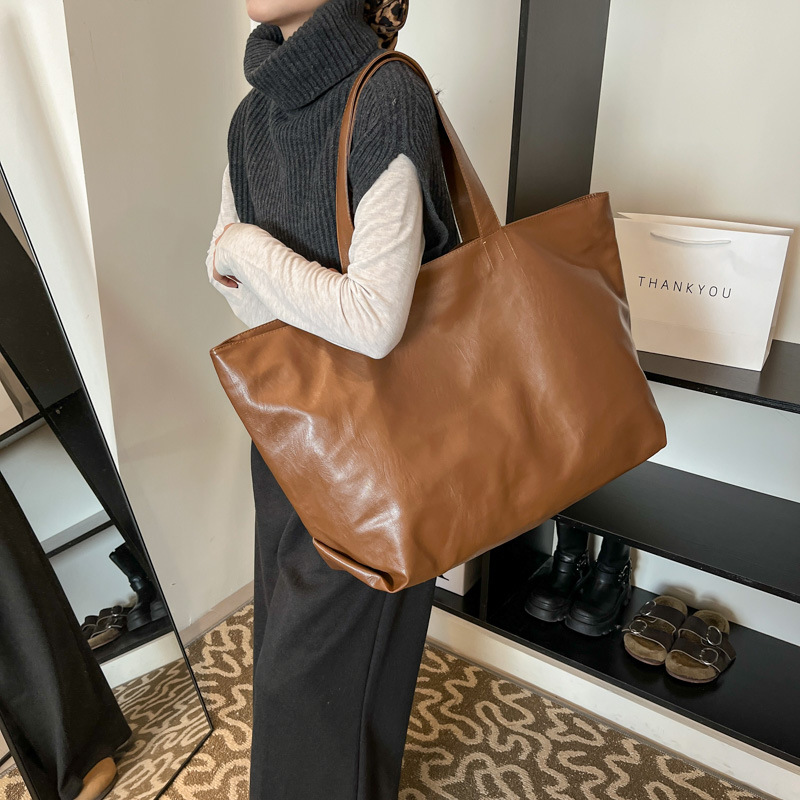 Interior Design Simple - Simple Retro Tote Bags for Woman