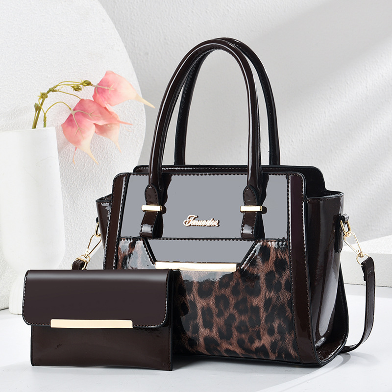 Ladies' Shiny Leather Design S - đánh giá và giá Interior Design Simple