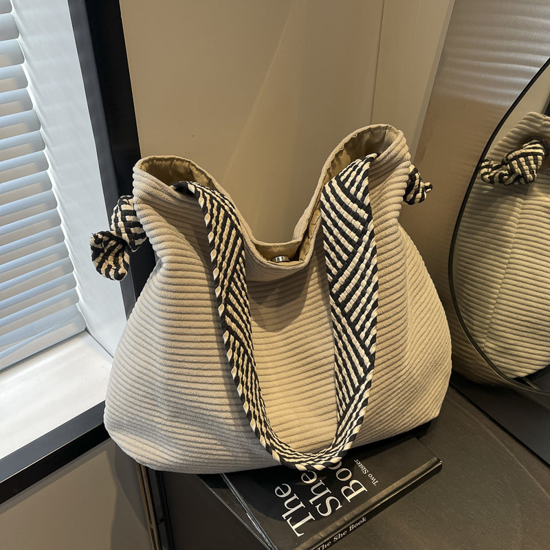 Large Capacity Tote Bags for W - đánh giá và giá Interior Design Class